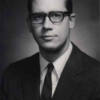 A photo view of Horace Hildreth.