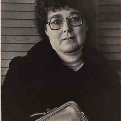A photo view of Pamela Tetley.