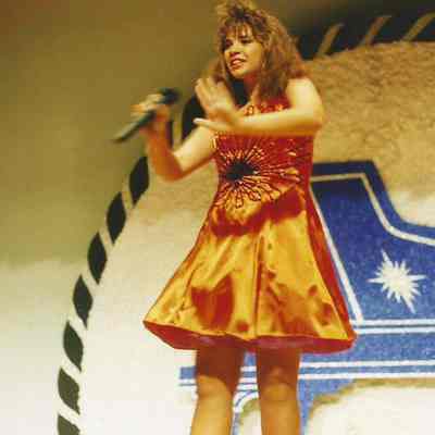 Courtney Garrison singing & dancing to "Orange Colored Sky".