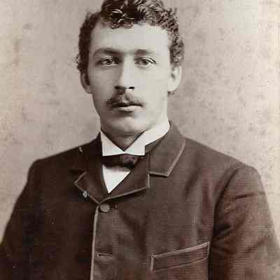 William Dolloff