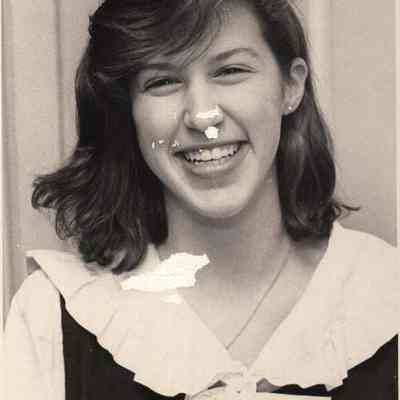 A photo view of Melissa Black.