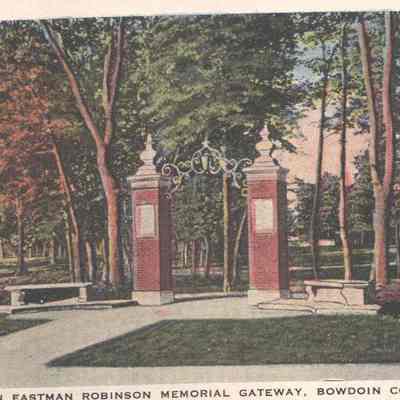 Warren Eastman Robinson Memorial Gateway, Bowdoin College