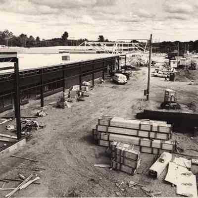 A photo view of the new Shaws under construction. 9/22/1992