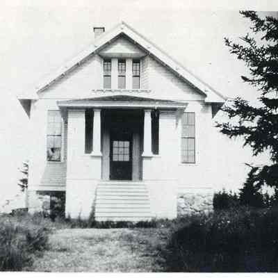 Harpswell School, later High Tide restaurant