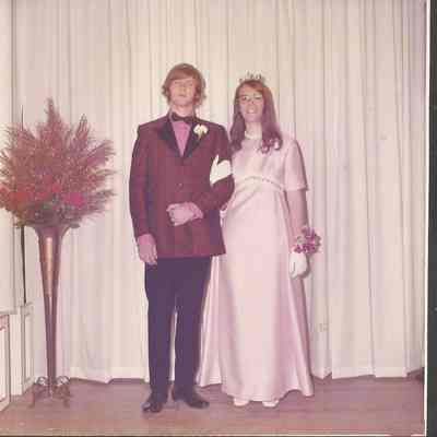Donna Bernd escorted by Bernard Pelletier