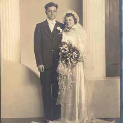 A wedding photo of Leona and her husband.