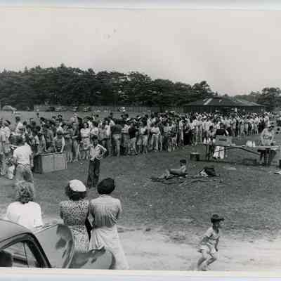 Verney Mill Employee Picnic Chow Line
