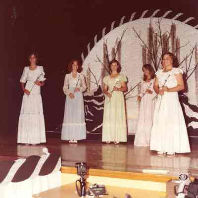 Teen Queen Participants