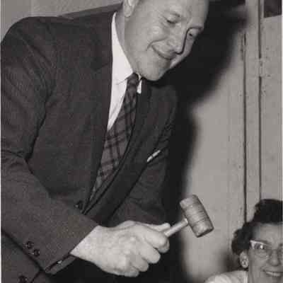 A photo view of George Millay.