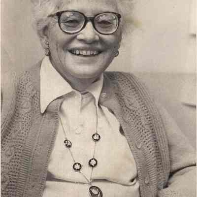 A photo view of Margaret Varney. 4/2/1992.