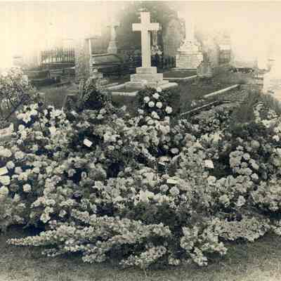 Grave