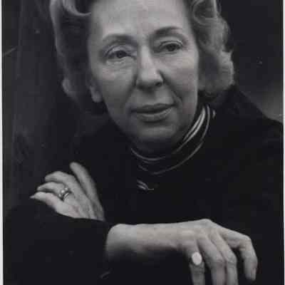 A photo view of Helen Schlaack.