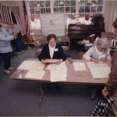 A photo view of Election Day. 11/6/1991