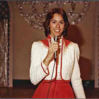 A color photograph of Ann Wright contestant #4.