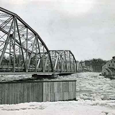 Flooding in Topsham during the 1936 Flood