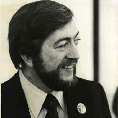 David W. Bustin
