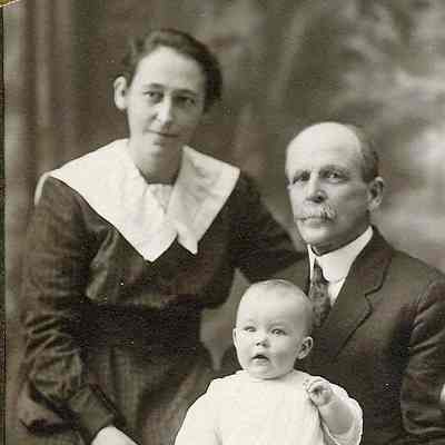 Mr.and Mrs. Charles Caranthere and there son Charles. Mr.and Mrs. Charles Caranthere and there son Charles.