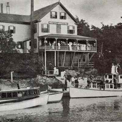 New Meadows Inn