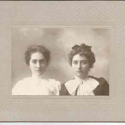 Hattie and Daisy Parsons