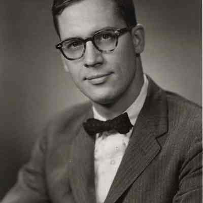 A photo view of Horace A. Hildreth.