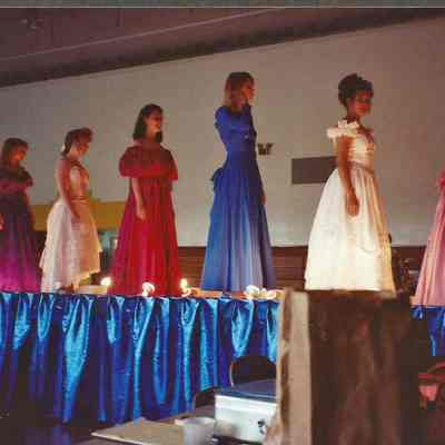 the contestants doing quater turns.