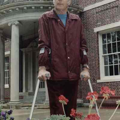 A photo view of a crippled man. 6/15/1989.