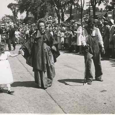 Characters from Uncle Tom's Cabin in Brunswick's 200th Anniversary Parade