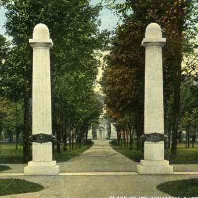Class of 1875 Memorial Gate, Bowdoin College.