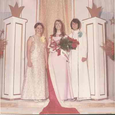1972-73 Teen Queen Agnes Racine and two contestants
