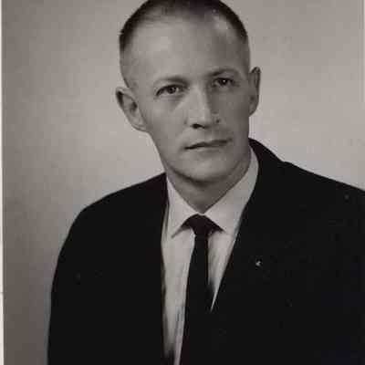 A photo view of Alfred Tobey.