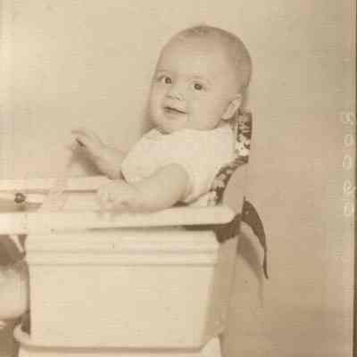 A photo of unknown baby.