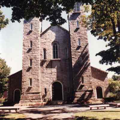 A photo of King's Chapel.
