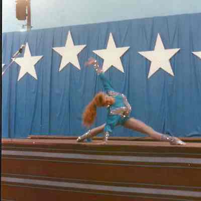 Lisa Kelly dancing.