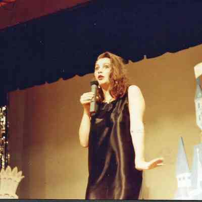 Cara Martin singing,