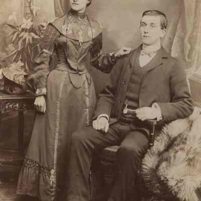 A photo of Mr & Mrs James Sawers.