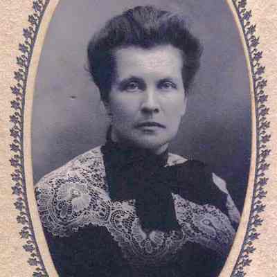 A photo of Nellie Tibbetts.