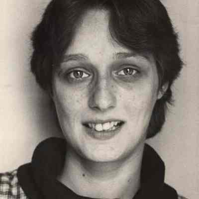 A photo view of Suzanne Donovon. 5/7/1991.
