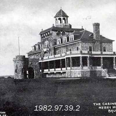 A picture postcard of Merrymeeting Park Casino.