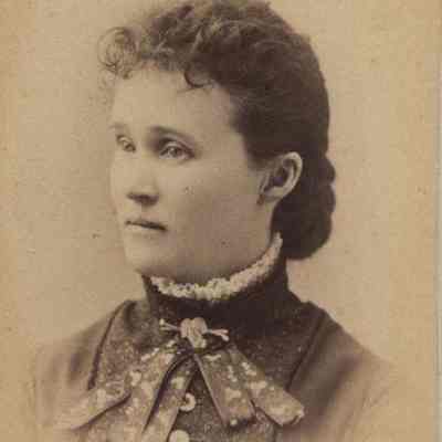 A photo of a woman.