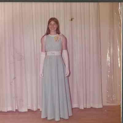 Sue DiEdwardo posing
