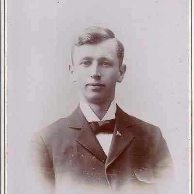 Truman Hamlin