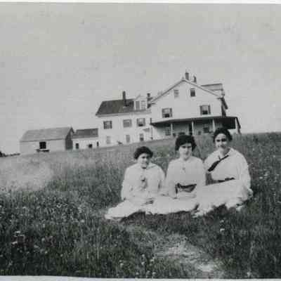 Flora and Lucy Coulombe and Georgiona Biette