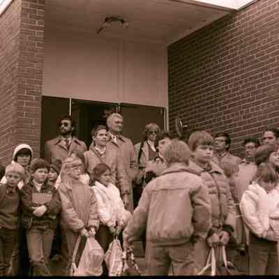 A photo view of the crowd at ground breaking. 11/5/1980