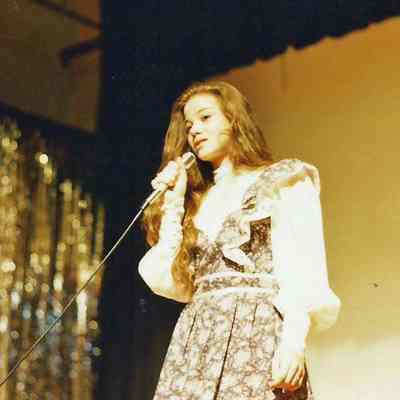 Mara Kane reciting a poem