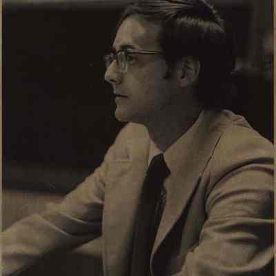 A photo view of Dr. Craig A. McEwen. 8/26/1976.