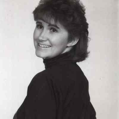 Roxanne Lewis