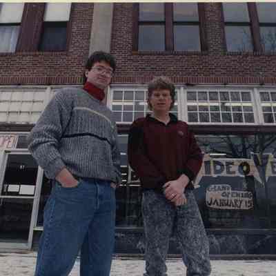 A photo view of Matt and Dave Cost. 1/29/1998.