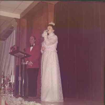 Sharon Hinckley Teen Queen 1968 singing