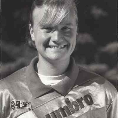 A photo view of Sara Treworgy.