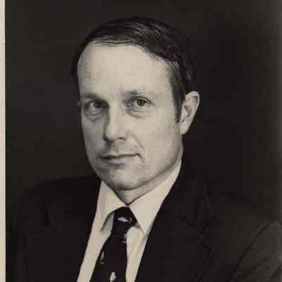 A photo view of Robert E. Thompson. 4/6/1984.